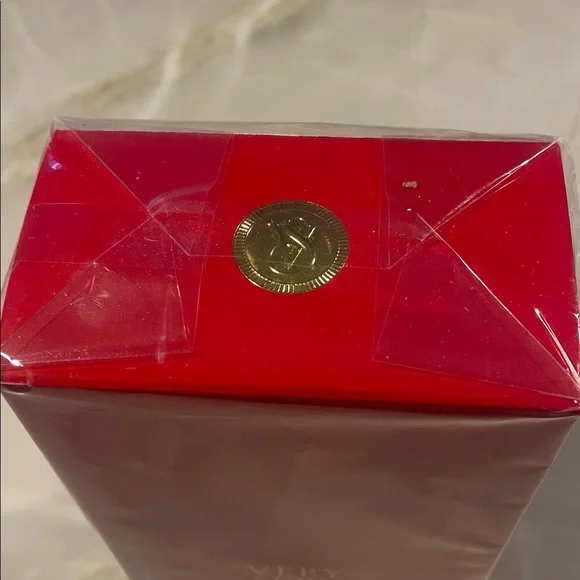 Victoria's Secret Very Sexy Perfume in Red and Gold - Picture 4 of 5